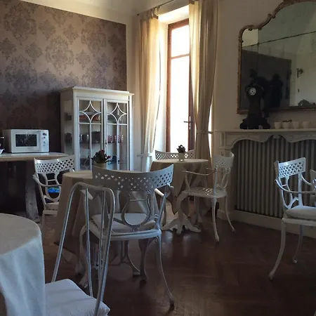 Del Piazzo Bed and Breakfast