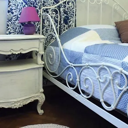 Del Piazzo Μπιέλλα